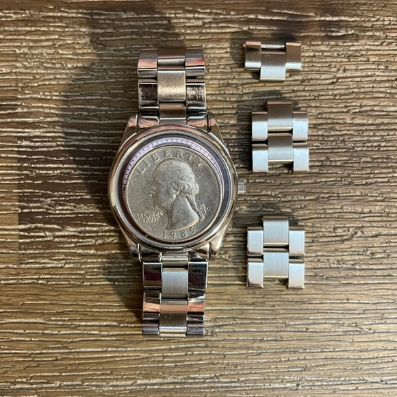 Micheal Kors Stainless Steel Watch - Picture 7 of 9